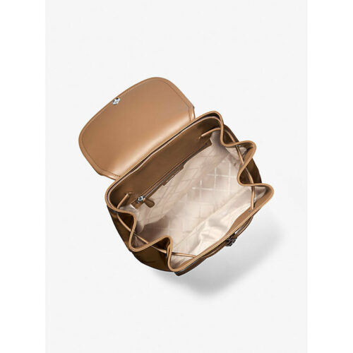 0197853115484_S0387473_P20.jpg Michael Kors pruun seljakott magnetkinnitusega