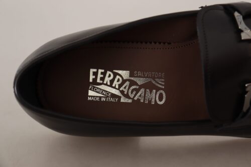 1980597.jpg Salvatore Ferragamo Mustad mokassiinid Lewis