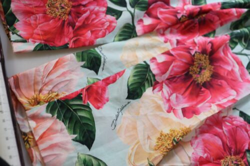 Dolce & Gabbana Multicolor Flora kõrge vöökohaga lühendatud püksid