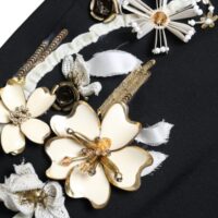 Dolce & Gabbana Mustad lilleaplikatsioonidega kõrge vöökohaga kitsenevad püksid