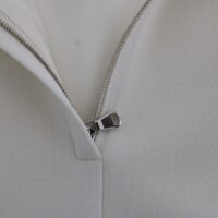 441605-2.jpg Dolce & Gabbana valge venivast villast prossiga shift-kleit