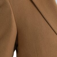 4417673.jpg Prada pruun kaheosaline üherealine ülikond