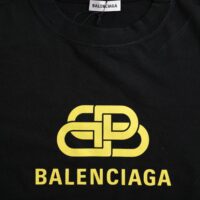 Balenciaga Must logotrükiga T-särk