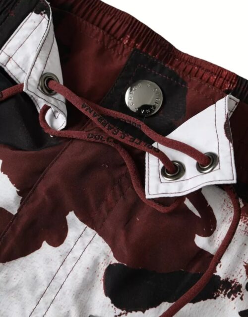 4635304.jpeg Dolce & Gabbana Mitmevärvilised kamuflaažmustriga rannapüksid DG Logo