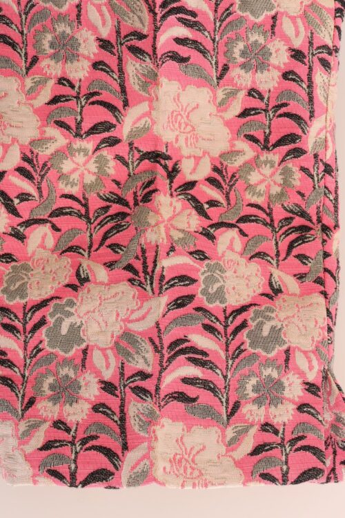 Dolce & Gabbana roosad lillelised brokaadimustriga capri-püksid