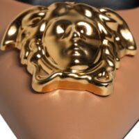 Versace pruunid kontsakingad logoplaadiga