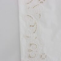 64835-2.jpg Dolce & Gabbana Valged lillelised väljalõikega viigipüksid Sicily