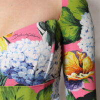 Dolce & Gabbana mitmevärviline lilleline külglõhikuga midikleit