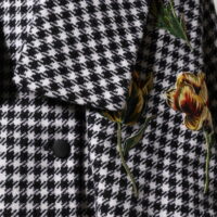 Dolce & Gabbana must-valge mustriline lilleaplikatsioonidega keep