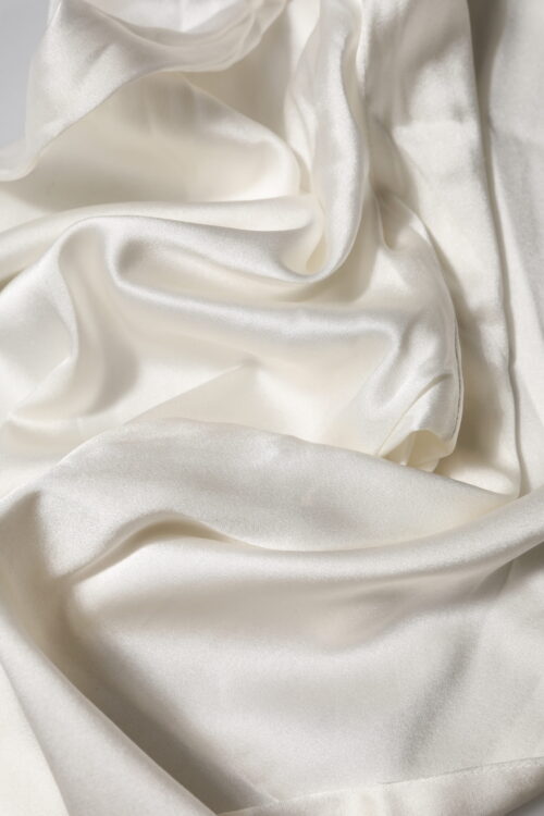 7855100.jpeg Dolce & Gabbana elevandiluu tooni siidist kõrge pihaga kitsenevad püksid