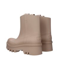 8341511-2.jpeg Chloé Roosad poolsaapad