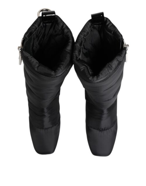 8356010.jpeg Dolce & Gabbana mustad polsterdatud keskmise säärega logokontsaga saapad