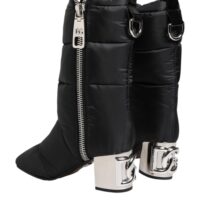 8356012.jpeg Dolce & Gabbana mustad polsterdatud keskmise säärega logokontsaga saapad