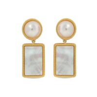 Majorica kuldsed kõrvarõngad valge pärliga