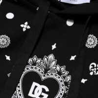 Dolce & Gabbana Must kapuutsiga meeste sviiter bandaanamustriga