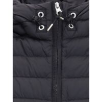 8985470.jpeg Parajumpers must mantel