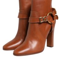 Dolce & Gabbana pruunid pahkluu­saapad DG pandlaga