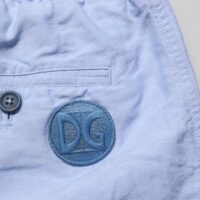 Dolce & Gabbana helesinised linasest keskmise vöökõrgusega meeste bermuudad