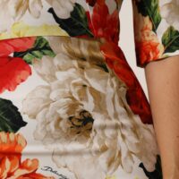 Dolce & Gabbana mitmevärvilise lilleprindiga viskooskleit