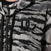 Dolce & Gabbana hall kamuflaažiga kapuutsiga dressipluus-jakk