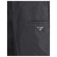 Prada mustad taaskasutatud polüamiidist bermuudapüksid