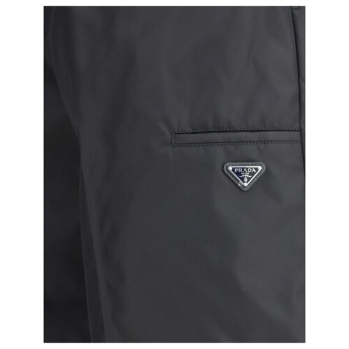 Prada mustad taaskasutatud polüamiidist bermuudapüksid