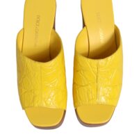 9707494.jpeg Dolce & Gabbana kollased nahast puidust kiilkontsaga mule-sandaalid