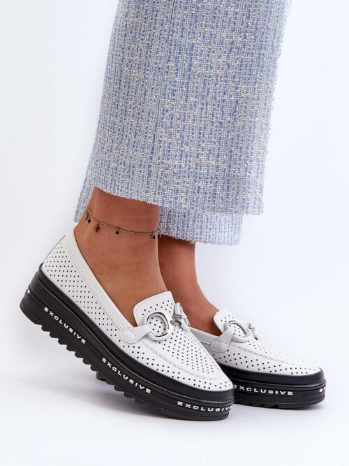 Naiste nahast paelkinnitusega mokassiinkingad platvormil