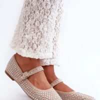 Sädelevad baleriinad reguleeritava rihmaga