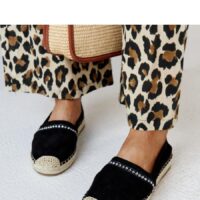 Mustad espadrillid Abia tsirkoonidega