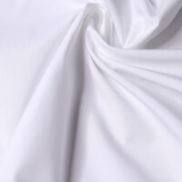 Dolce & Gabbana valge ruutsall 71cm x 70cm