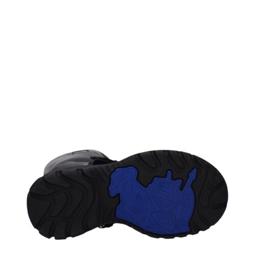 Burberry Mustad saapad