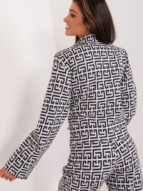 Lakerta jakk 3 Lakerta jakk