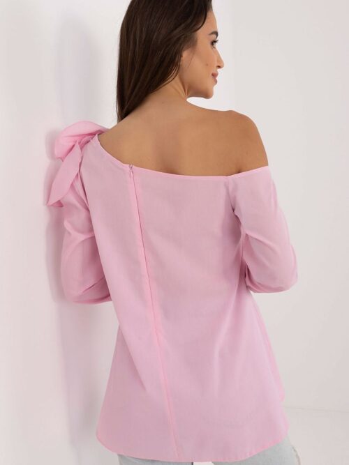 Lakerta pluus 3 Lakerta pluus