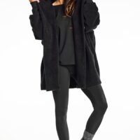 Awama kapuutsiga mantel Awama 8 Awama kapuutsiga mantel Awama