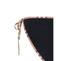 Burberry must bikiinid 6 Burberry must bikiinid