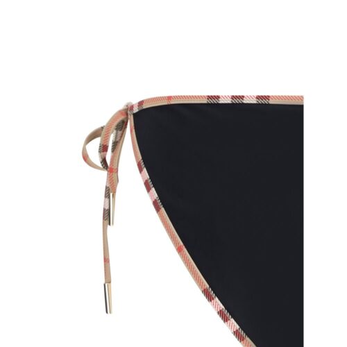 Burberry must bikiinid 3 Burberry must bikiinid